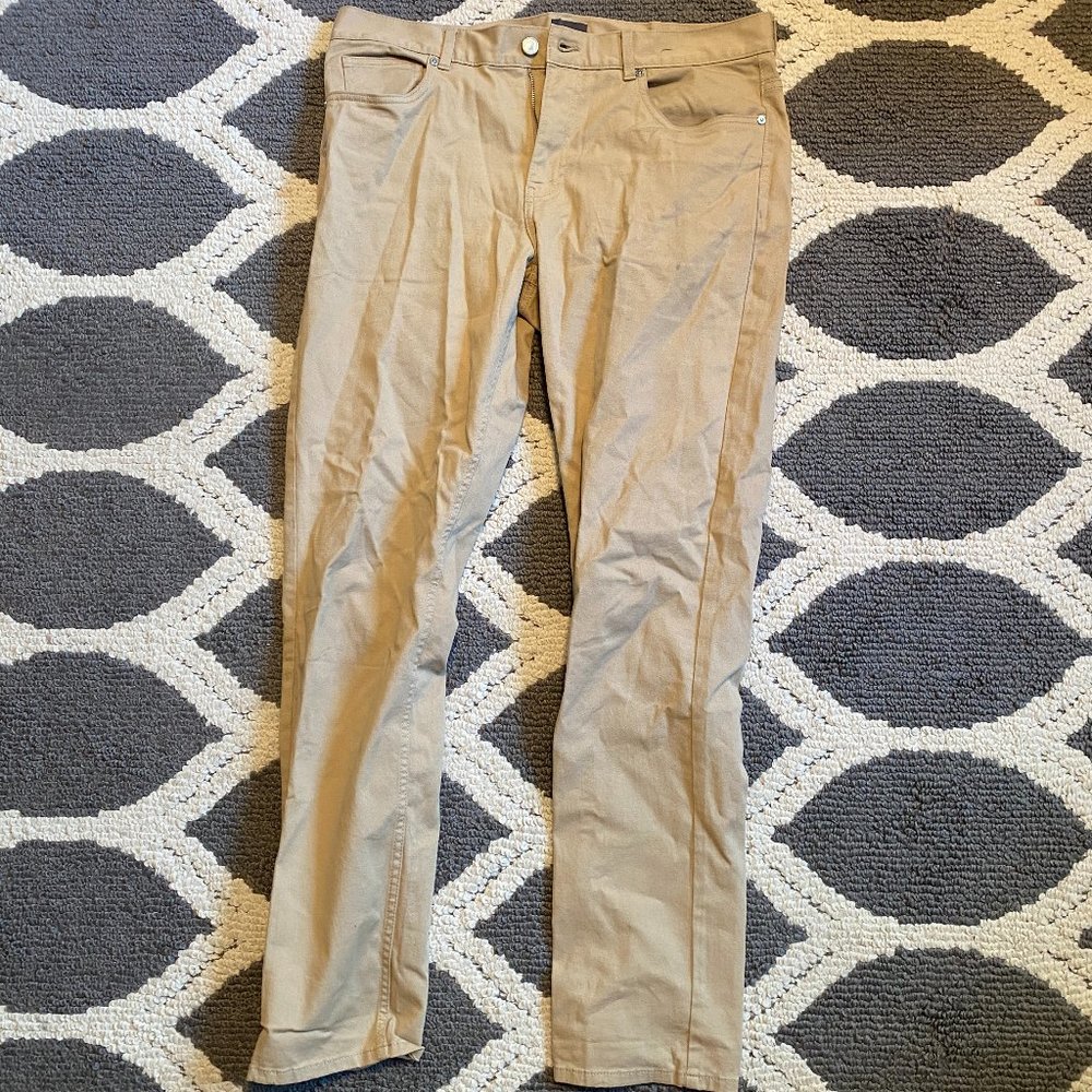 H&M Slim Fit Chinos - 32